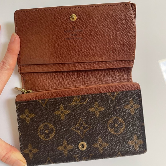 ❤️ Authentic Louis Vuitton LV Wallet - Picture 3 of 9